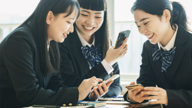 高校生でも運転免許は取れる？ポイントや注意点を解説